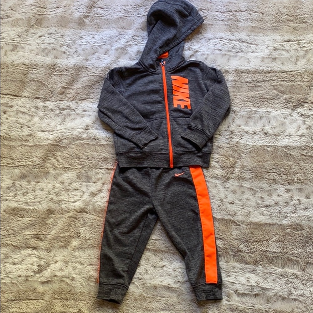 Nike suit